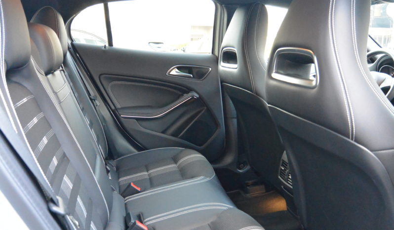 Mercedes GLA 180 Cdi complet