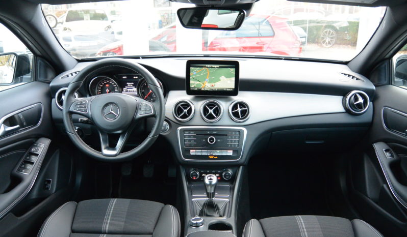 Mercedes GLA 180 Cdi complet