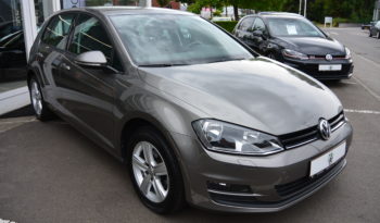 VW Golf VII 1.6 Tdi 110 Comfortline full