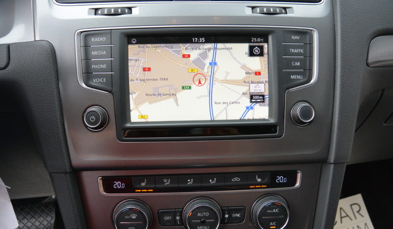 VW Golf VII 1.6 Tdi 110 Lounge DSG full