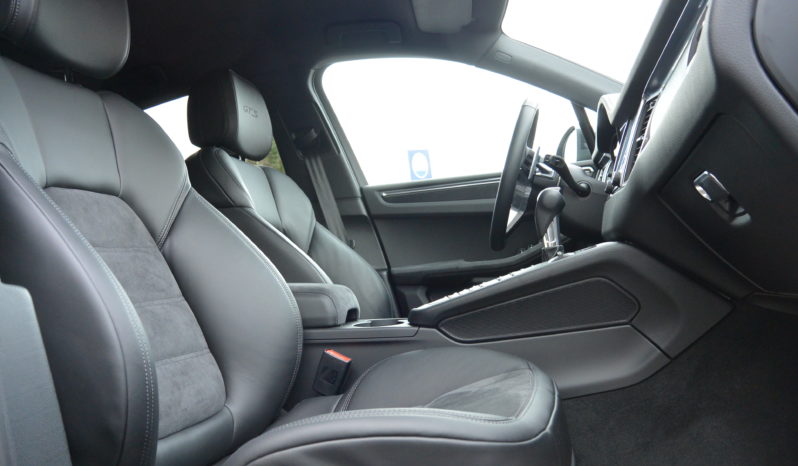 Porsche Macan 3.0 GTS PDK AKRAPOVIC complet