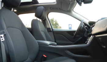 Jaguar F-Pace 20d 180 Pure AWD Auto. complet
