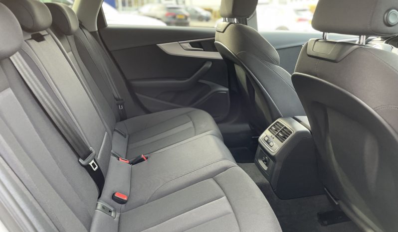 Audi A4 Avant 35 Tdi S-Line S-Tronic complet