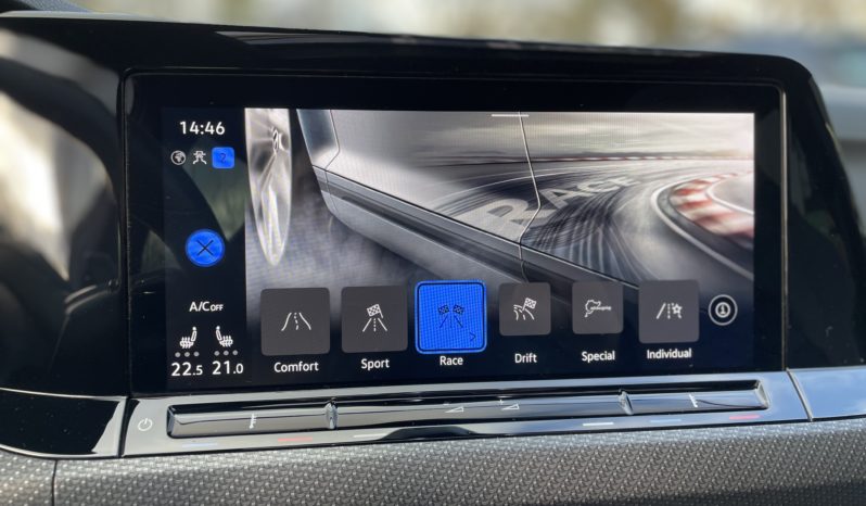 VW Golf VIII 2.0 R 4Motion DSG Toit Ouvrant complet