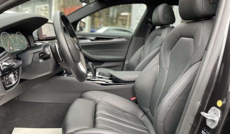 BMW 530 Touring XdA 265 Pack Sport xDrive Toit Ouvrant complet