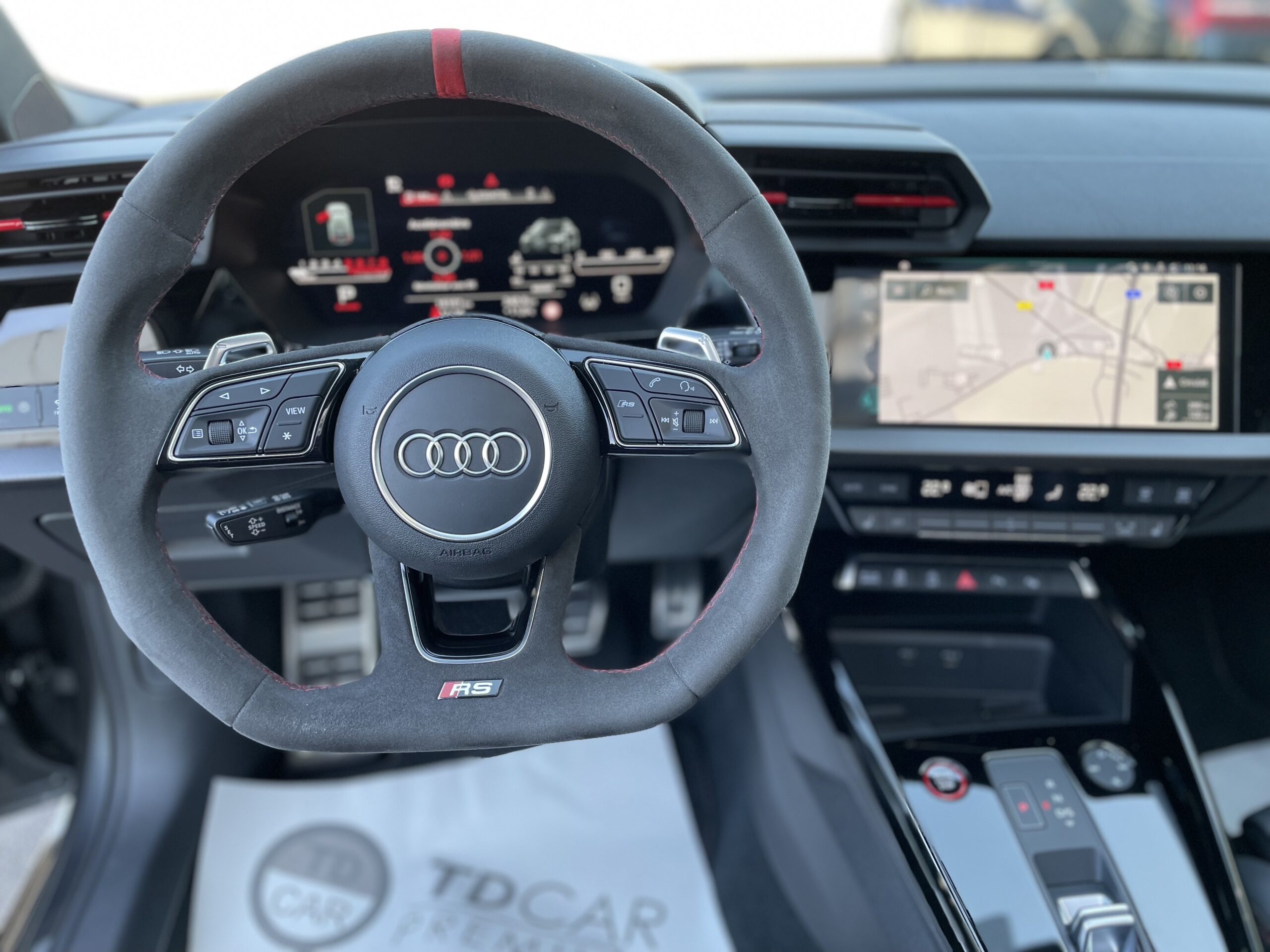 Nettoyage Alcantara de volant de RS3