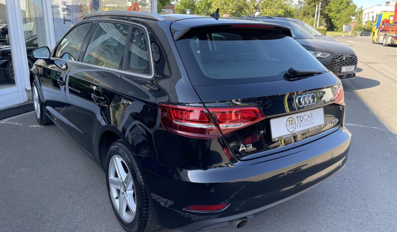 Audi A3 30 TSi Sportback S-Tronic complet
