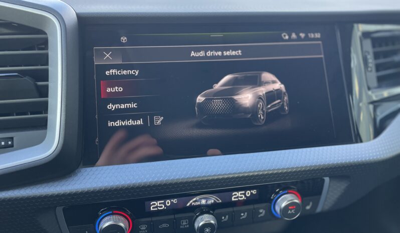 Audi A1 30 TFSI Allstreet S-Tronic complet