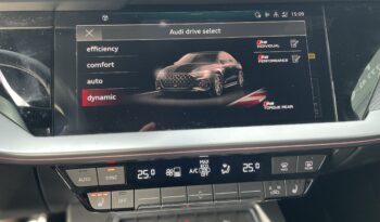 Audi RS3 Limousine 2.5 TFSI quattro S-Tronic complet