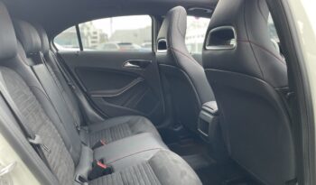 Mercedes A 180 AMG Line 7G-DCT Toit Ouvrant complet