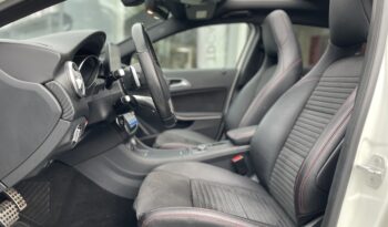 Mercedes A 180 AMG Line 7G-DCT Toit Ouvrant complet