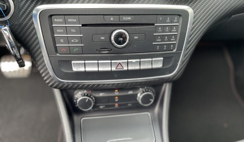 Mercedes A 180 AMG Line 7G-DCT Toit Ouvrant complet