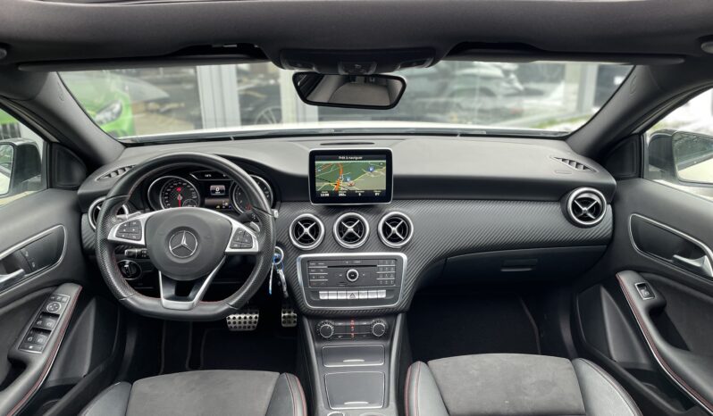 Mercedes A 180 AMG Line 7G-DCT Toit Ouvrant complet