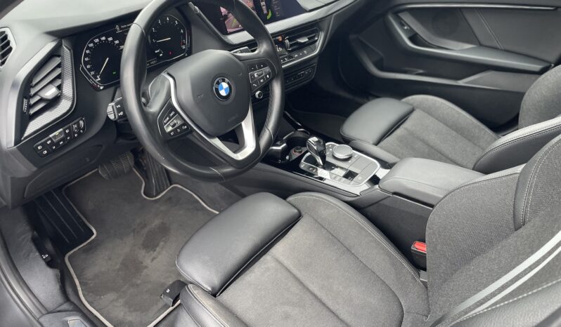 BMW 118 1.5l 140 Sportline Auto complet