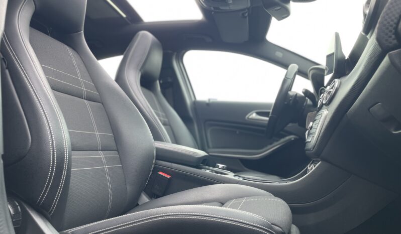 Mercedes A 180 d 7-DCT Toit Ouvrant complet