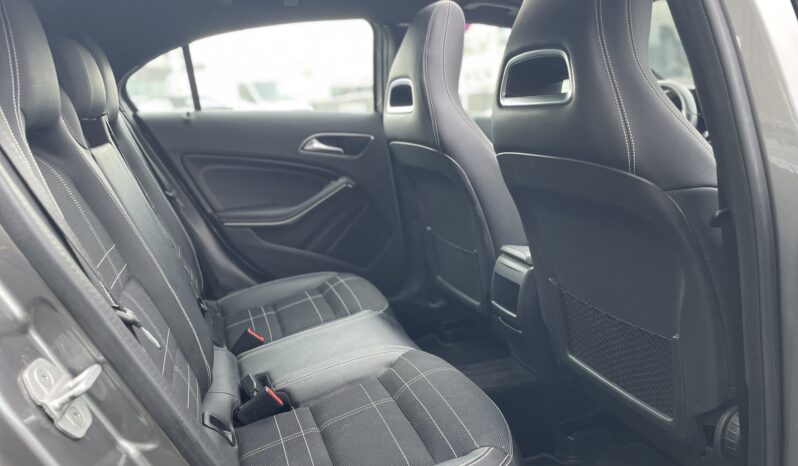 Mercedes A 180 d 7-DCT Toit Ouvrant complet