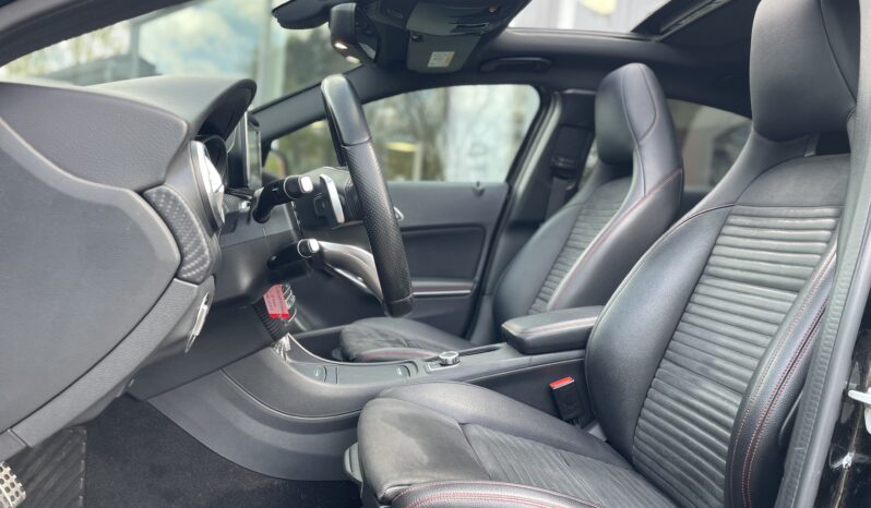 Mercedes A 180 d AMG Line 7G-DCT Toit Ouvrant complet