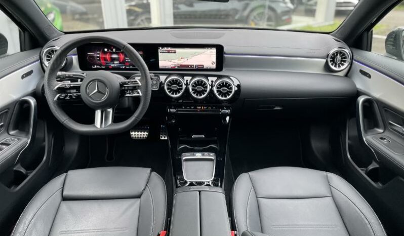 Mercedes A 200 AMG Line 7G-DCT complet