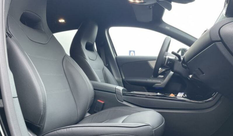 Mercedes A 200 AMG Line 7G-DCT complet