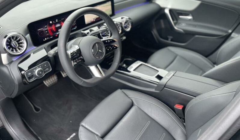 Mercedes A 200 AMG Line 7G-DCT complet