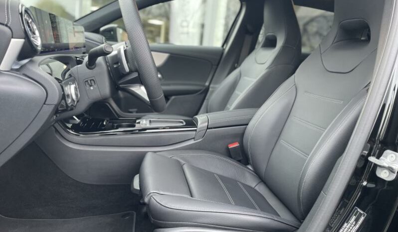 Mercedes A 200 AMG Line 7G-DCT complet