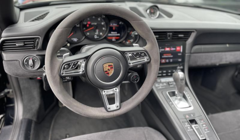 Porsche 911 TARGA 4 GTS PDK complet