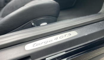 Porsche 911 TARGA 4 GTS PDK complet